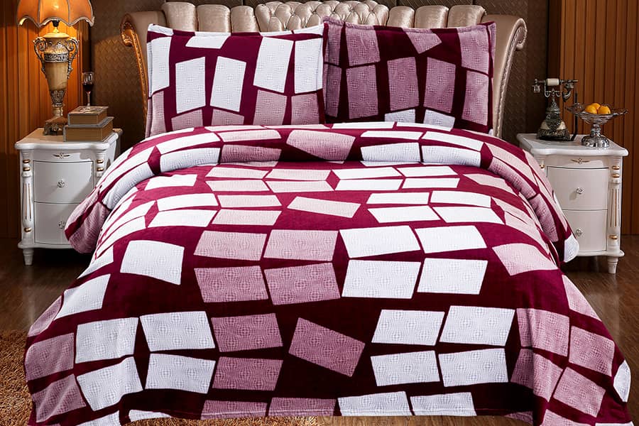 100%Polyester Winter Season Flannel Four-piece suit Bedding Clothes 