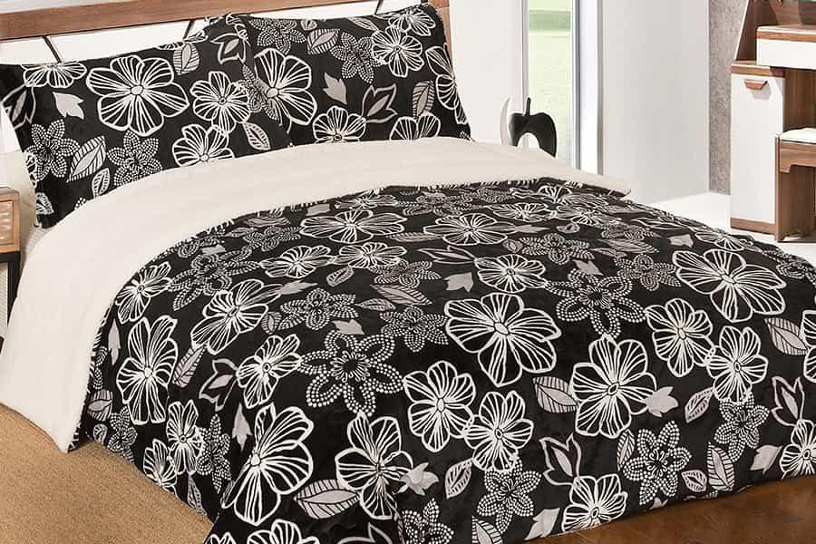 Luxury plush faux fur and print flannel quilting comforter