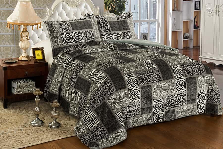 Luxury quilted baby white microfibre queen summer printed beddings set 13.5tog feather inners kid goose down duvet 