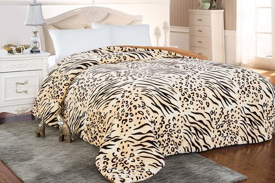 warm winter sherpa flannel microfiber bed comforter/quilt/ duvet