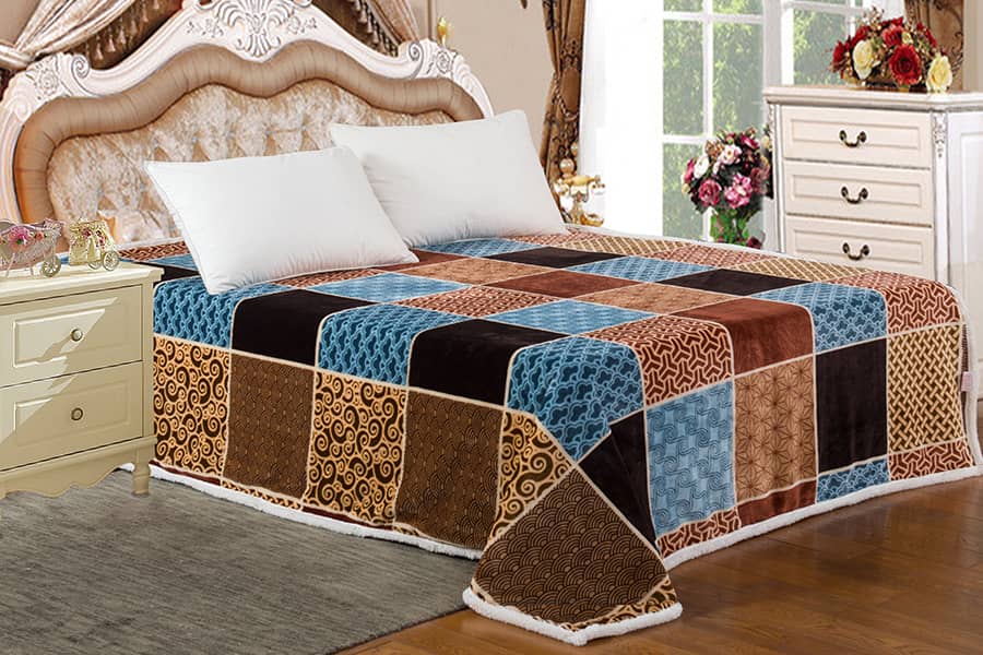Wholesale Cow Animal Print Large Thick Fleece Flannel Blanket for Home Textile