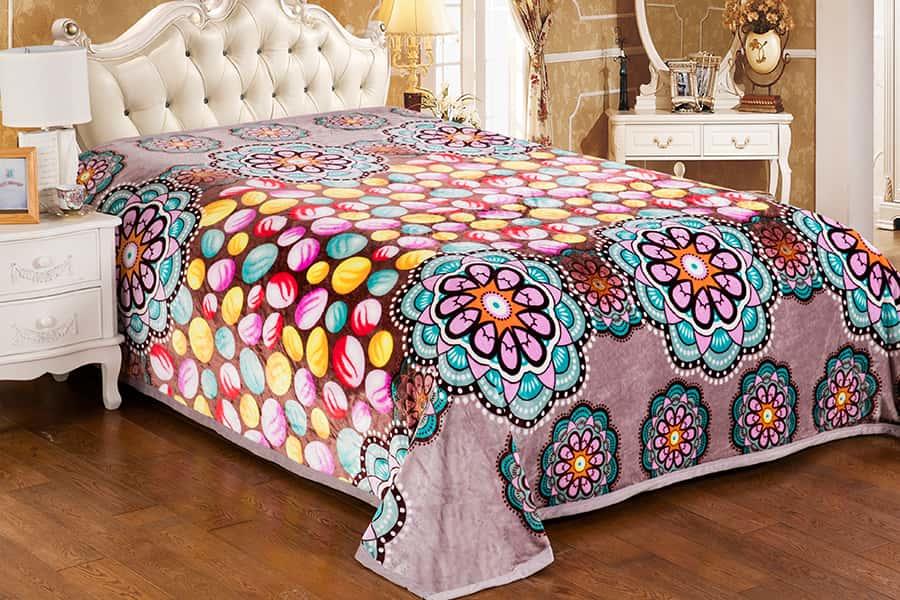 Hot Sale Double Sided Flower Pattern Printed Flannel Fleece Blanket For Bedroom 