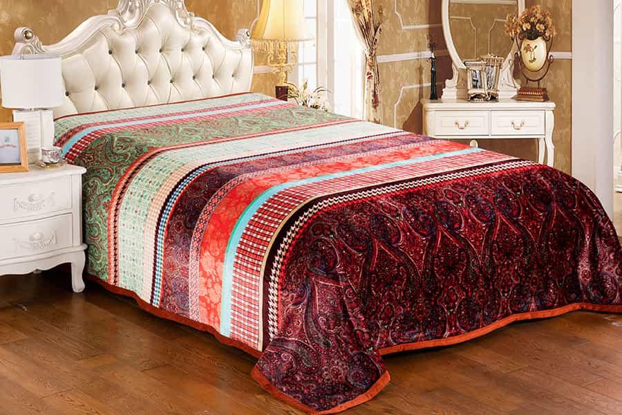 Chinese Supplier Solid Hot Sale Bright Striped Flannel Fleece Textiles Home Blanket 