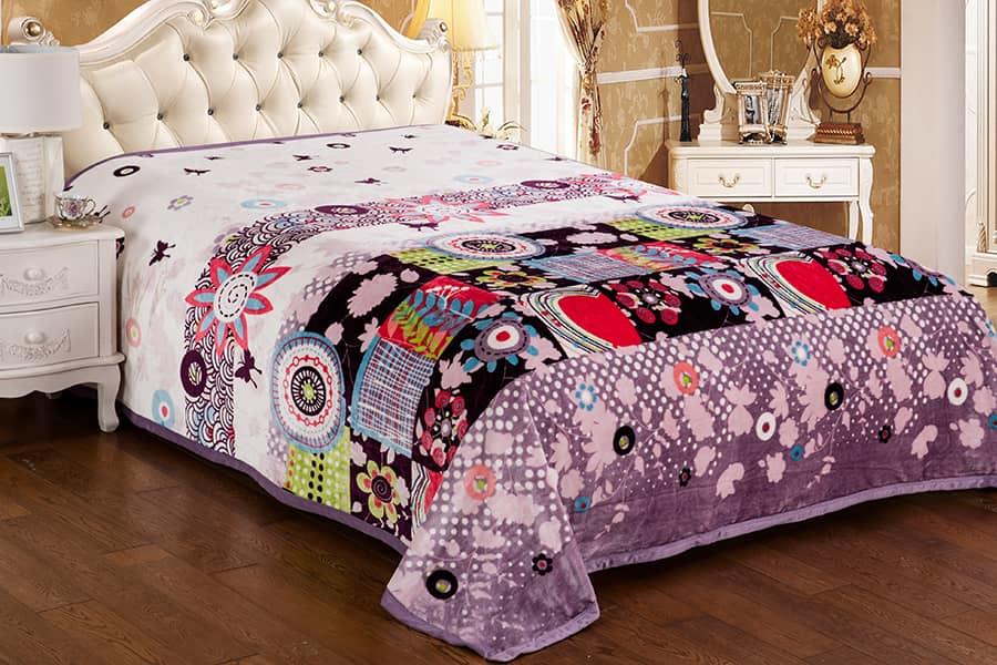 Wholesale classical plaid fleece raschel blanket 