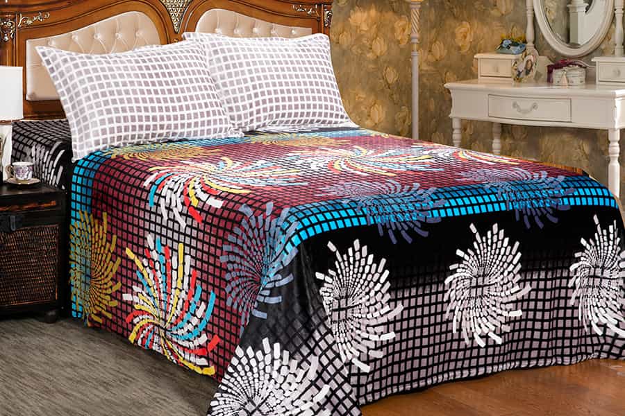 Yarn Luxury Feather 100% Polyester Knitted Baby Throw Blanket For Winter Travel 