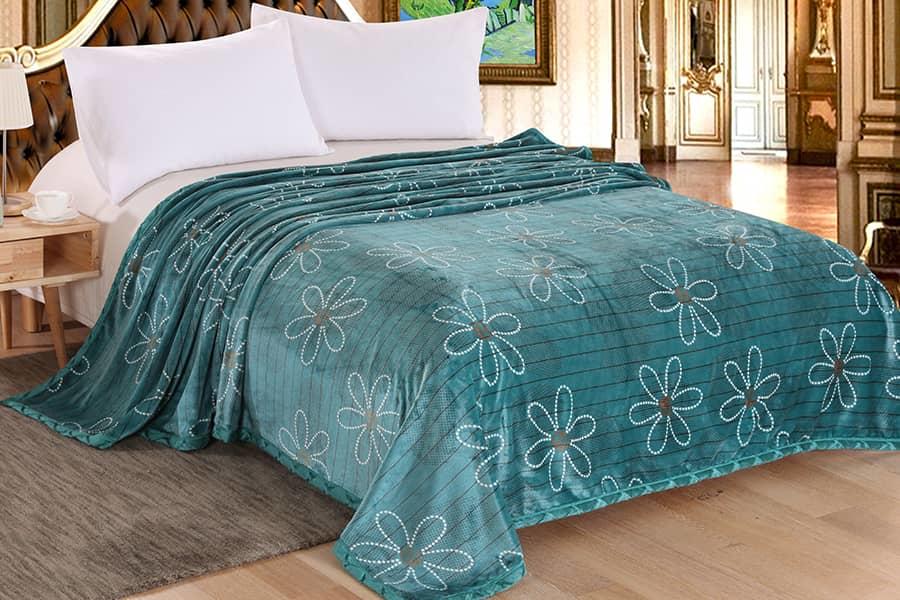 large size back printing double side cut flowers printed flannel blanket 