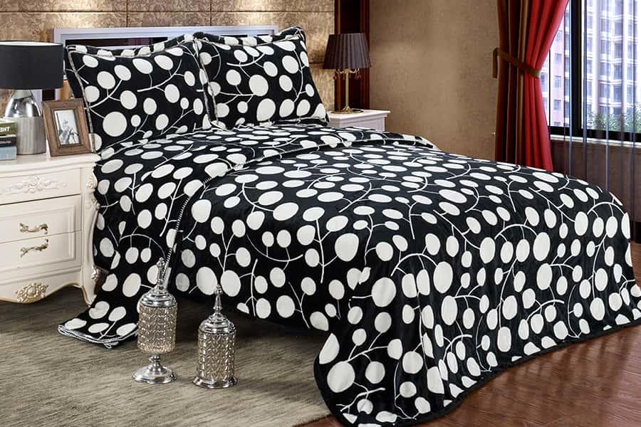 Black And White Cow Print Flannel Fleece Baby Blanket For Bedroom