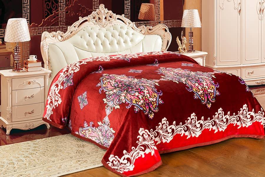 China Manufacturer Light Word Digital Printed Carpet Flannel Blanket For Home Textile 