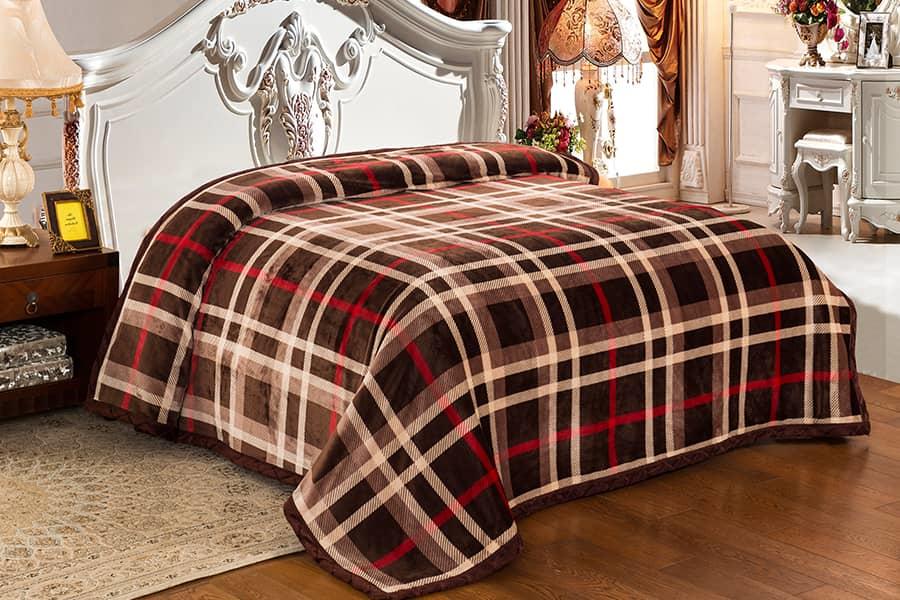 Adult Age Group and Polyester Material 100%Polyester Plaid Flannel Blanket 
