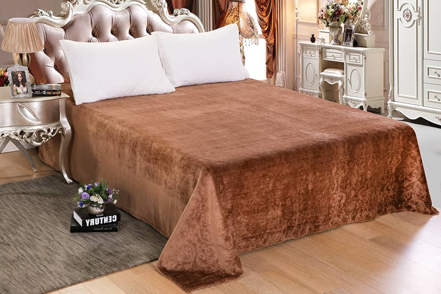 Chinese Supplier Solid Hot Sale Bright Striped Flannel Fleece Textiles Home Blanket 