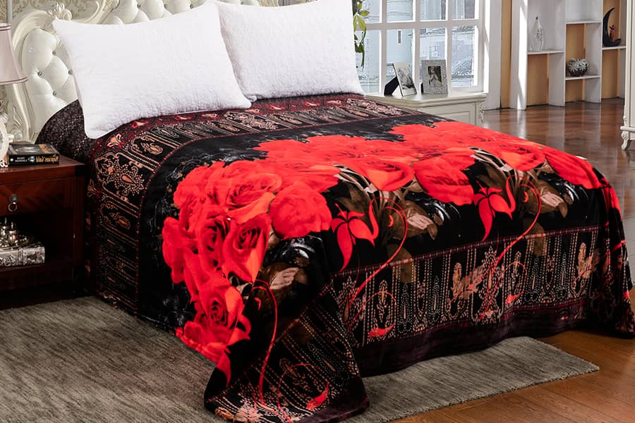 Wholesale Cozy Velvet Surface Color Printing Super Soft Thick Coral Fleece Knee Blankets 